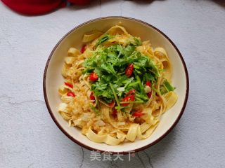 蒜泥拌豆腐皮的做法步骤：7