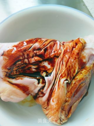 高压锅焖肘子的做法步骤：2