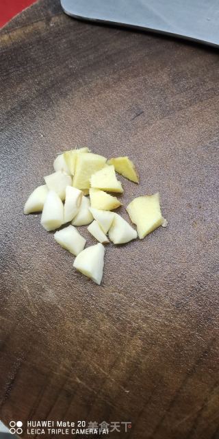 香菇焖排骨的做法步骤：3