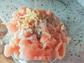 冬瓜鸡肉丸子汤的做法步骤：2