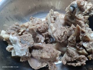 凉拌猪头骨肉的做法步骤：2