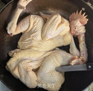 电饭锅焗鸡的做法步骤：1