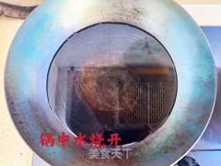 娃娃菜拌粉丝的做法步骤：2