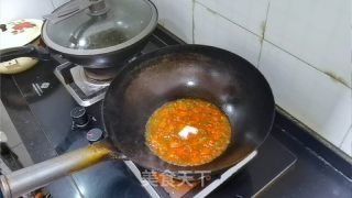 西红柿鸡蛋龙须面的做法步骤：3