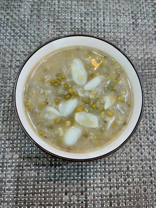 银耳百合绿豆的做法步骤：9