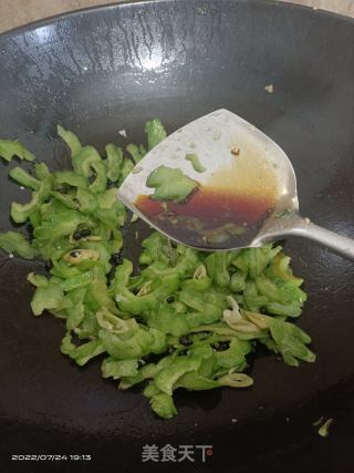 苦瓜炒豆豉的做法步骤：4