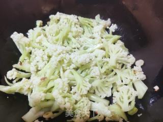 番茄炒菜花的做法步骤：5