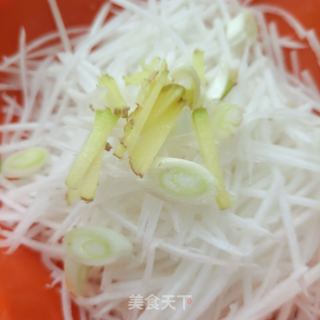 驴肉炖白萝卜的做法步骤：4