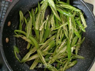 辣椒牛肉丝的做法步骤：4