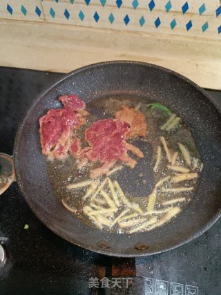 辣椒牛肉丝的做法步骤：8