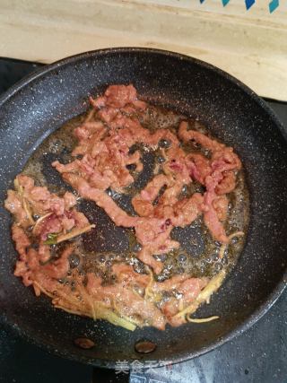 辣椒牛肉丝的做法步骤：9