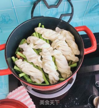 排骨花卷一锅出的做法步骤：17