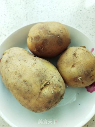 薯饼的做法步骤：1