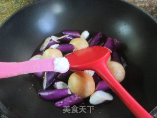 茄子烧油面筋塞肉的做法步骤：11