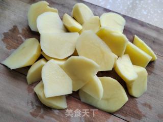 土豆蒸鸡腿的做法步骤：5