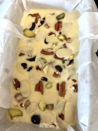 鬆餅粉堅果蛋糕的做法步骤：5