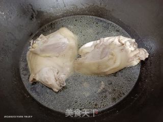 手撕鸡的做法步骤：2