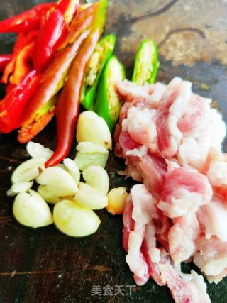 荷兰豆炒肉片的做法步骤：2