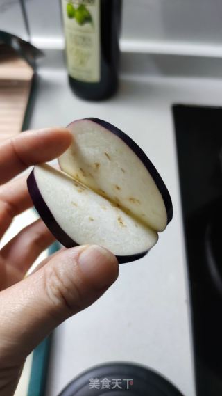 夹炸茄盒的做法步骤：1