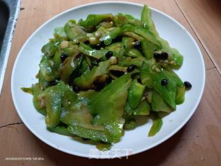 豆豉炒苦瓜的做法步骤：6