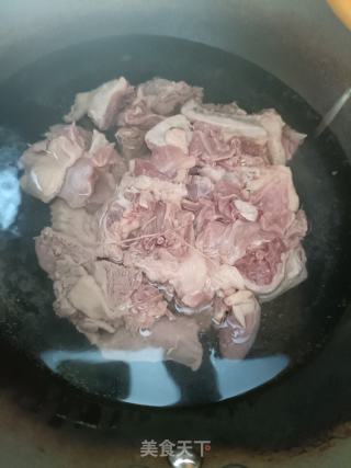 啤酒鸭的做法步骤：2