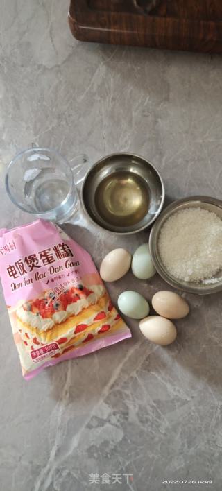 电饭煲蛋糕的做法步骤：1