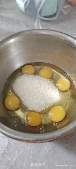 电饭煲蛋糕的做法步骤：2