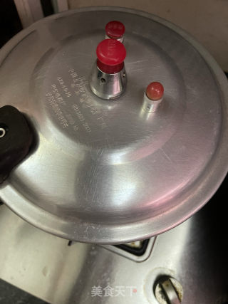 番茄土豆牛排骨的做法步骤：6