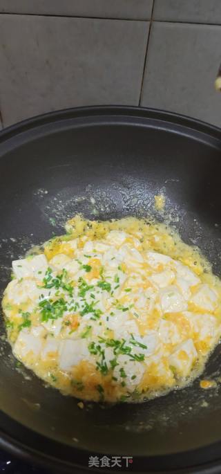 蟹黄豆腐的做法步骤：7