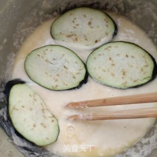 煎毛蓬菜肉茄盒的做法步骤：11