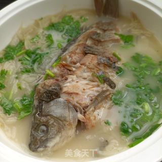 白萝卜鲫鱼汤的做法步骤：16