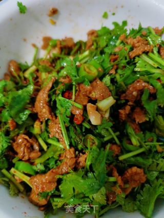 香菜拌牛肉的做法步骤：18