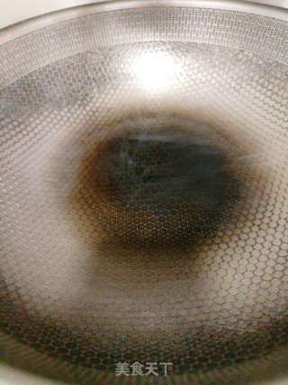 蟹味肠炒辣椒的做法步骤：3