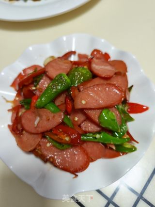 蟹味肠炒辣椒的做法步骤：7