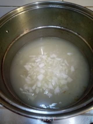 薏米冬瓜瘦肉粥的做法步骤：5