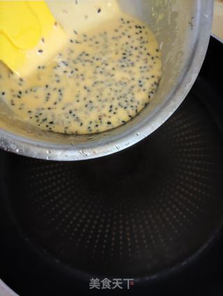 鸡蛋芝麻饼的做法步骤：5