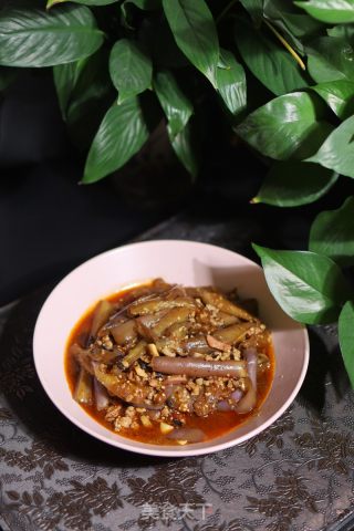 蒜蓉红烧茄子的做法