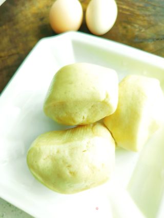 煎馒头片的做法步骤：1