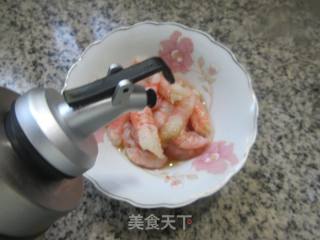 虾仁柿子椒炒鞭笋的做法步骤：2