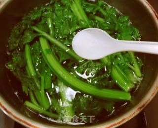 腊肠炒芹菜的做法步骤：2