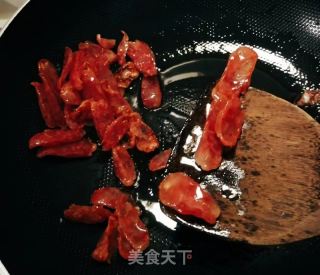 腊肠炒芹菜的做法步骤：5