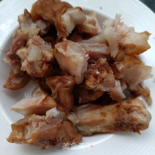 皱皮椒炒脱脂猪蹄的做法步骤：7