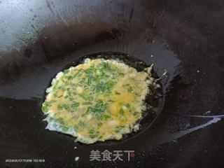 香葱炒蛋的做法步骤：2