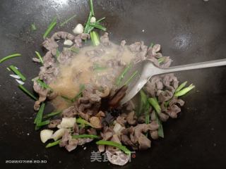 鸭肾炒葱段的做法步骤：5