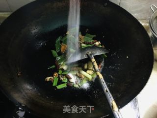 酥骨小鲫鱼的做法步骤：8