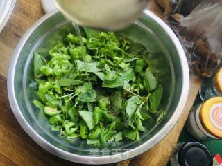 生腌荆芥的做法步骤：5