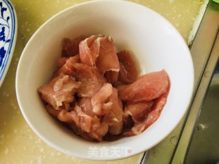 南瓜尖瘦肉汤的做法步骤：1