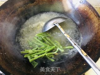 南瓜尖瘦肉汤的做法步骤：4