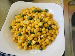 豌豆炒玉米的做法步骤：2