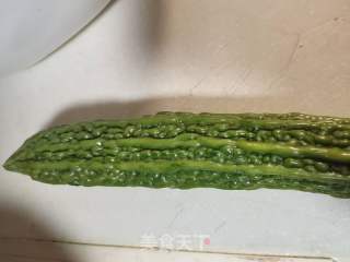 清蒸苦瓜酿肉的做法步骤：1